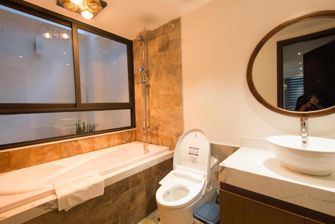 22Housing Hotel & Apartment 81 Linh Lang Hanoi Exterior foto