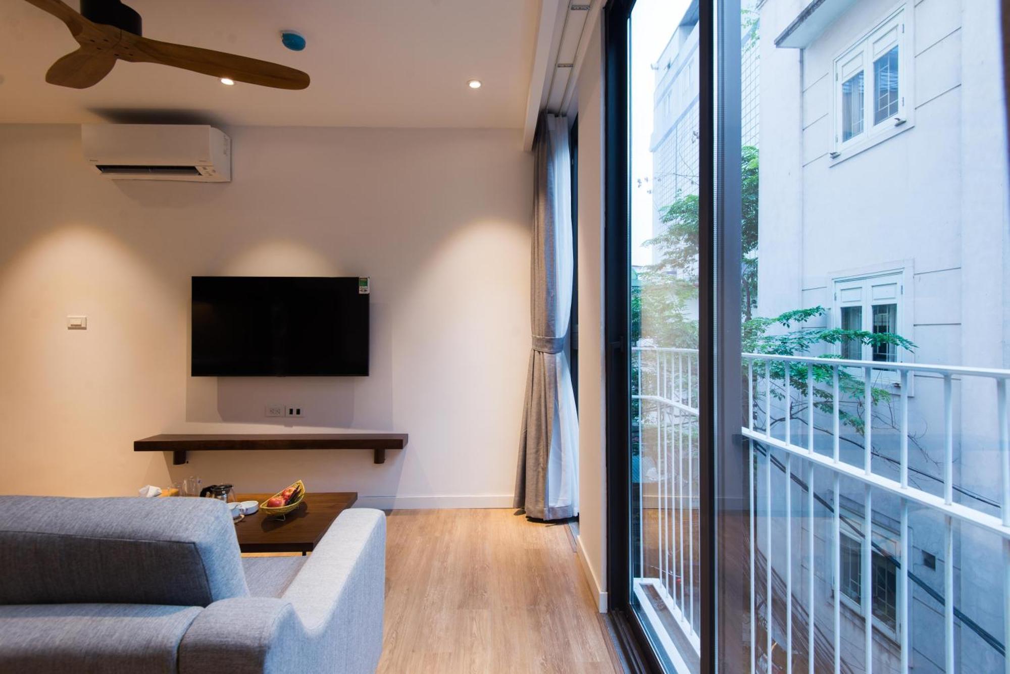 22Housing Hotel & Apartment 81 Linh Lang Hanoi Exterior foto